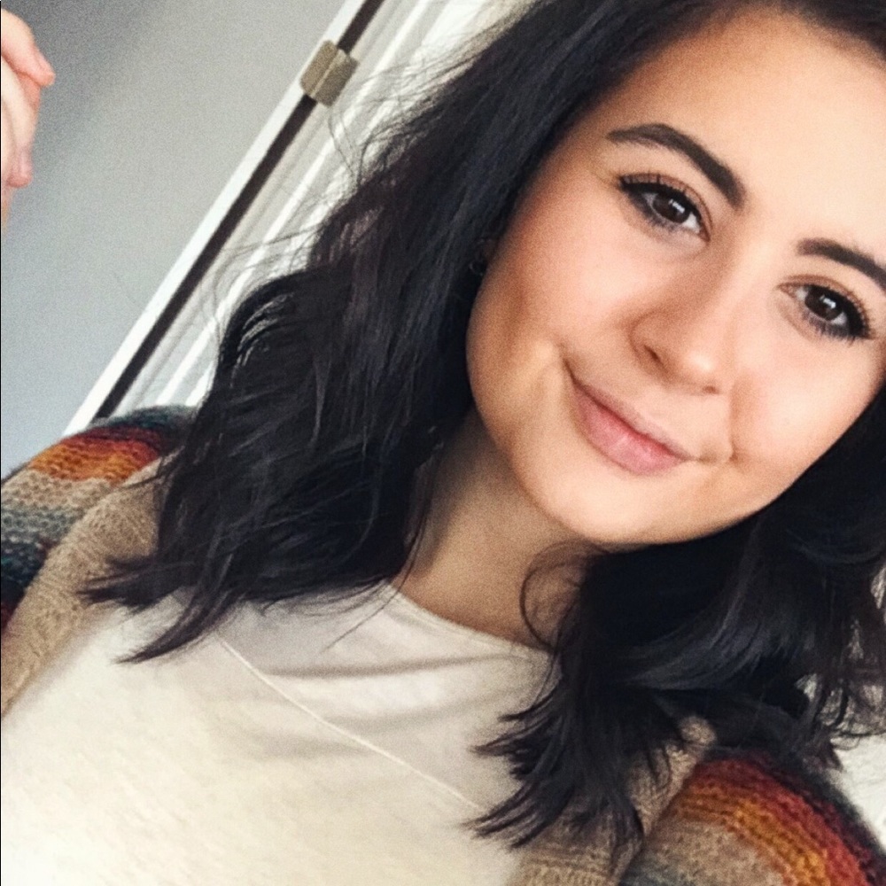 Meet your Posher, Anna